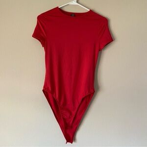 SHEIN Red Short Sleeve Stretchy Bodysuit Bright Festive Slim Fit Feminine